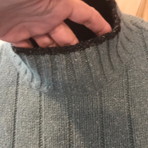 Nomadic Traders turtleneck sweater - Picture 4 of 8